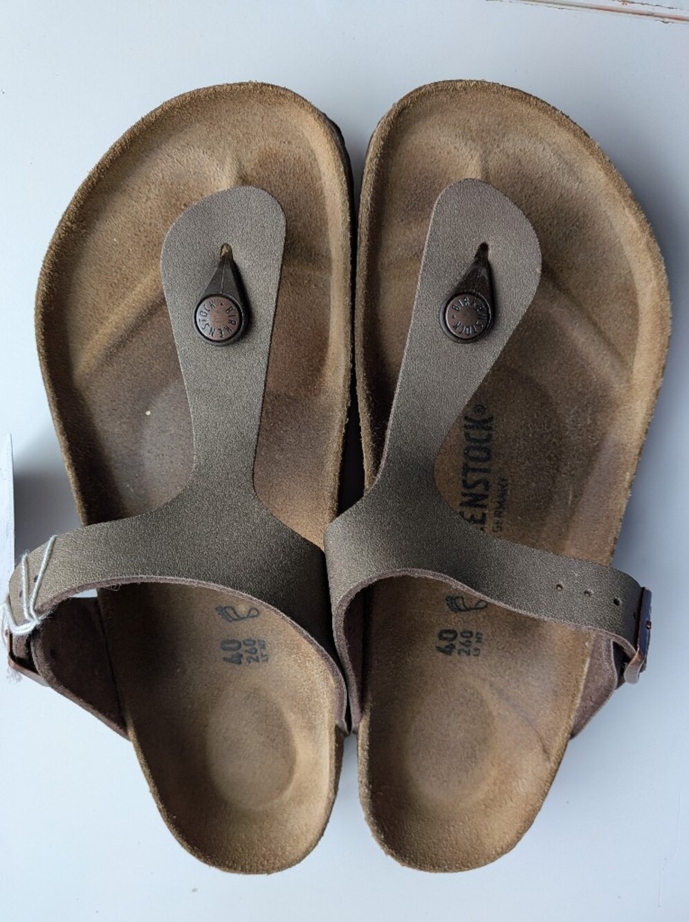 NWT Birkenstock Gizeh BS Sandal Mocca Birko-Flor EU 40 US 9